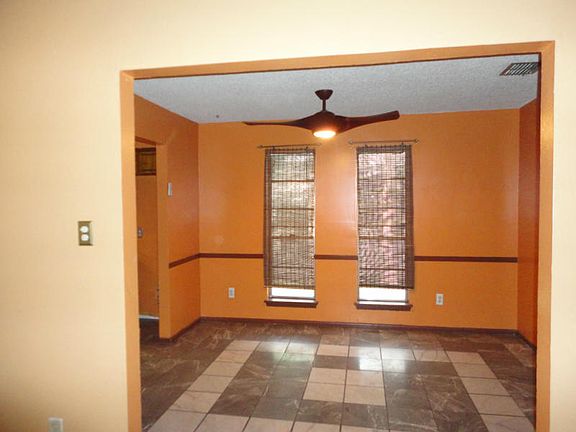 5th image of 3709 Grassmere Dr