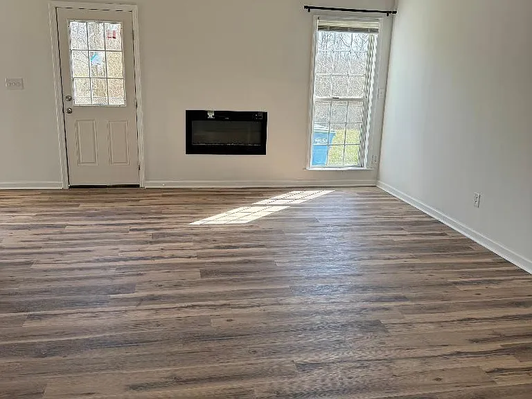 1026 Thorncrest Dr — Photo 10