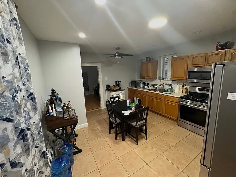 205 Malvern St #2 — Photo 3
