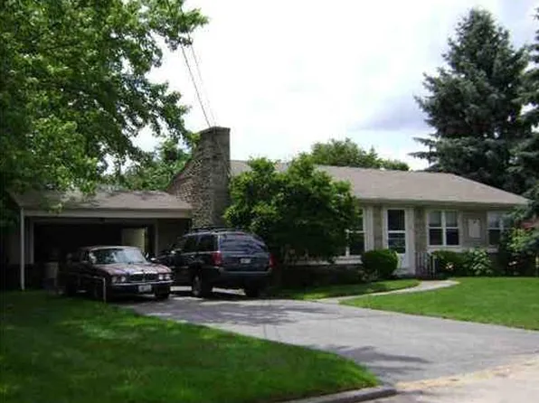 164 Pinecrest Dr, Pawtucket, RI 02861