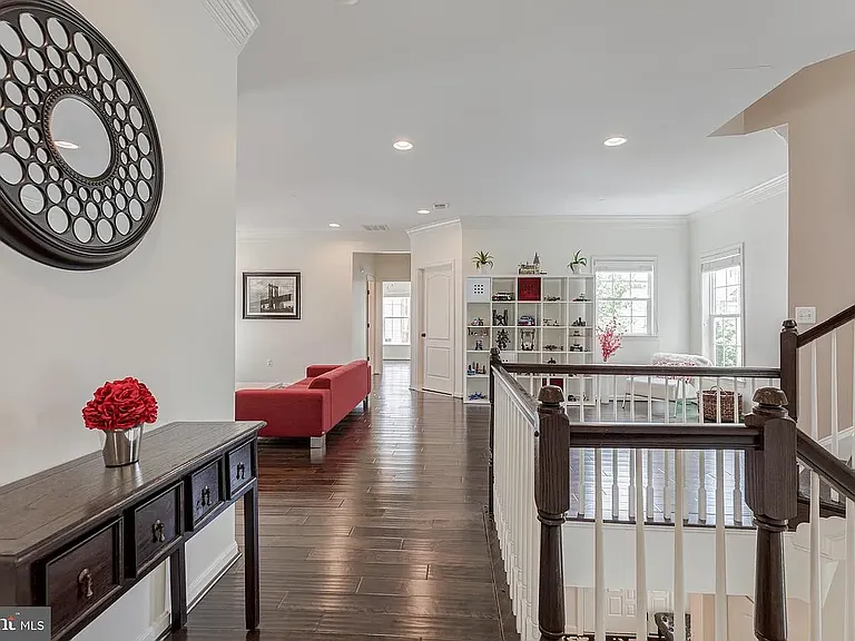 5964 Manorview Way — Photo 28