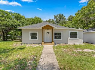 221 W Beresford Ave, Deland, FL 32720