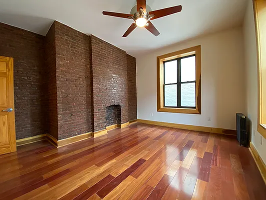 Rented by EXR | media 1