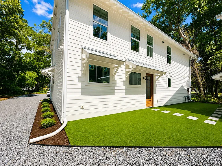 2323 Old Georgetown Rd — Photo 4