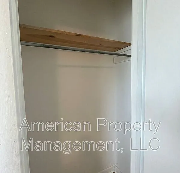 523 E Duncan St — Photo 14