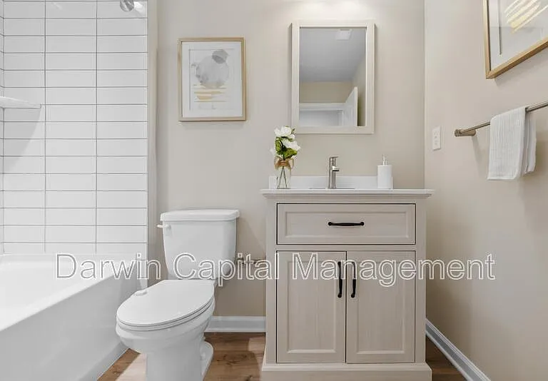 385 N Tuckahoe Rd — Photo 16