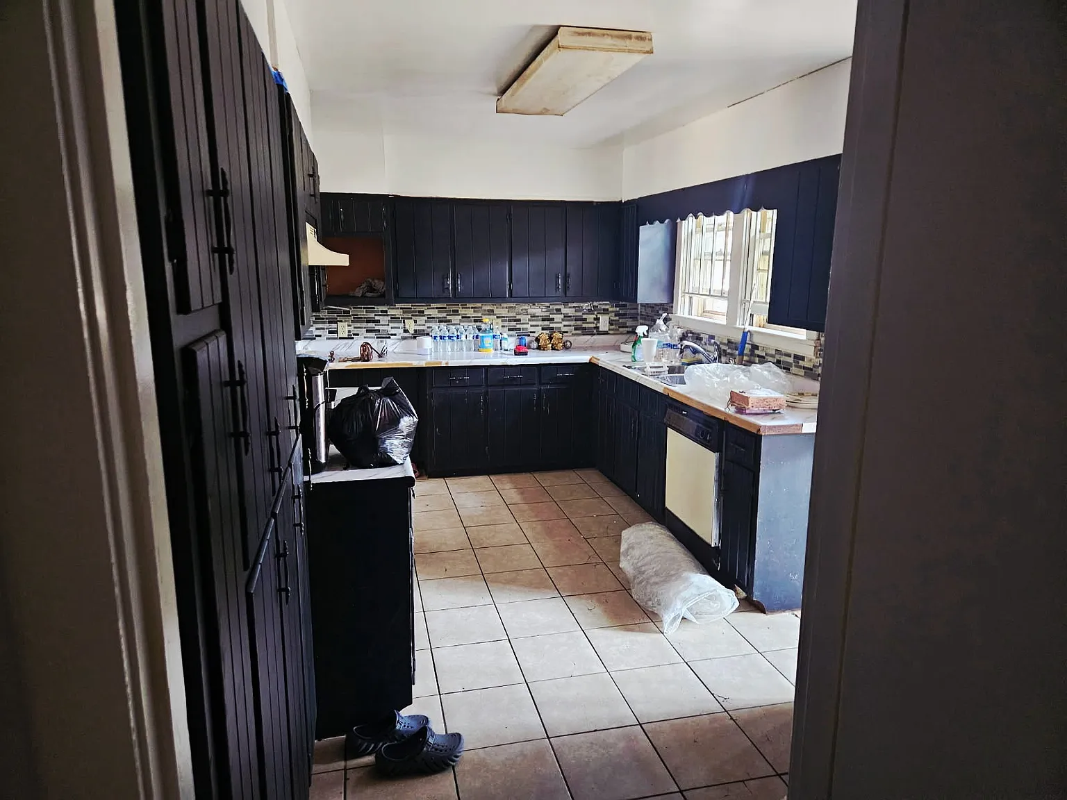 3 bed, 1685 sqft, $900 — Photo 3