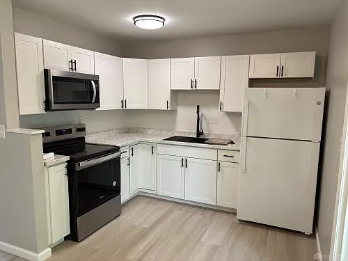 2014 Vermont Dr — Photo 9