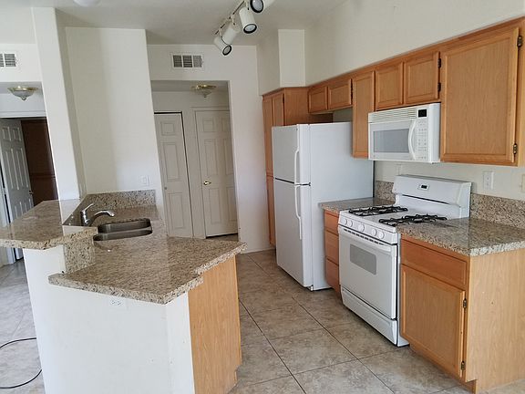 3rd image of 1050 E Cactus Ave Unit 2081