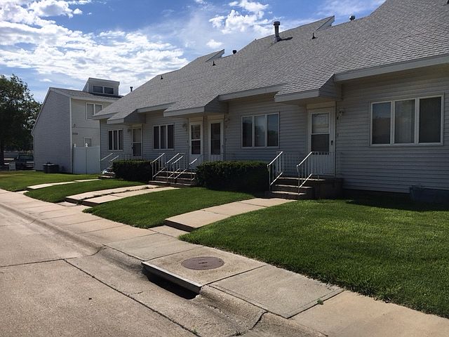 1st image of 610 Curtis St APT 2