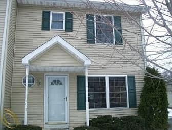 1st image of 410 Livernois St
