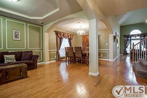 2nd image of 1208 Providence Dr