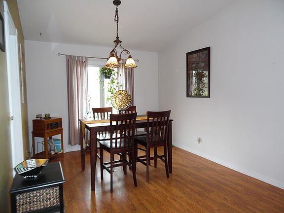 4th image of 58 Boxwood Ln