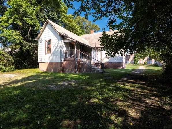 918 Merritt Dr, Greensboro, NC 27407