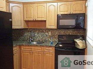 423 E 10th St, Hialeah, FL 33010