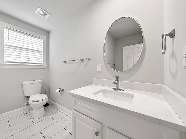 2322 Greenland Ave — Photo 13