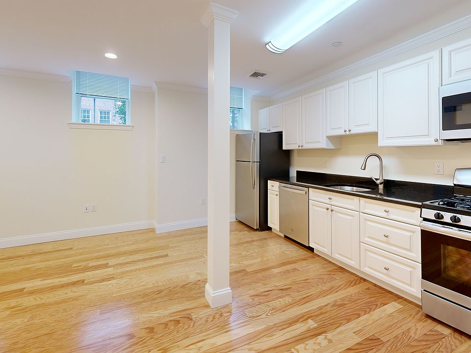 1st image of 18 Chauncy St APT 1A