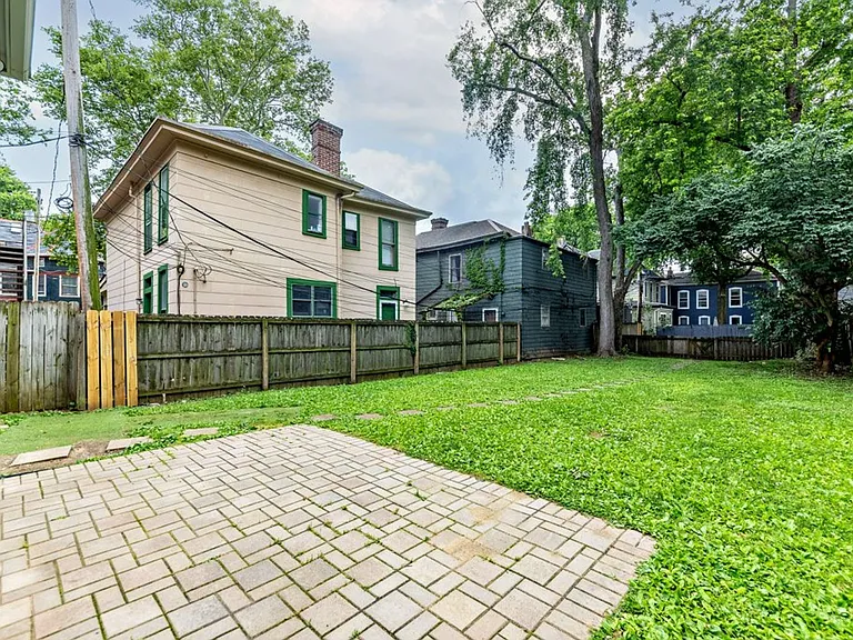 1023 Neil Ave — Photo 43