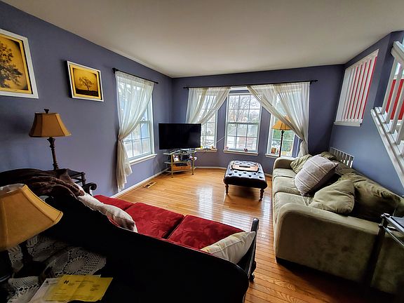 4th image of 707 Washington Place Dr #1