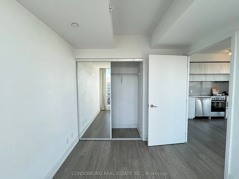 181 Dundas St E #3905 — Photo 6