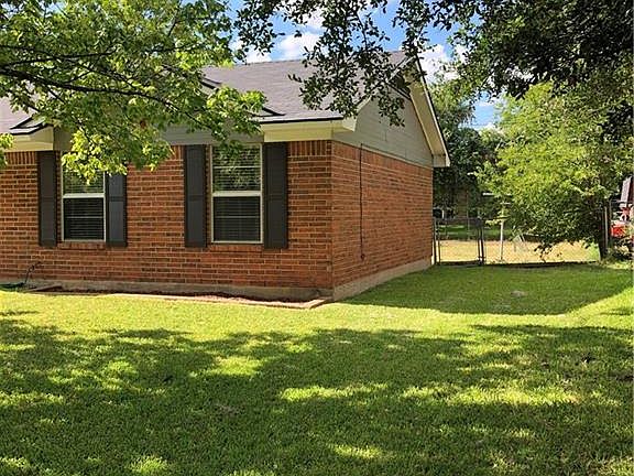 4th image of 3407 Empress Dr