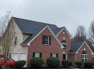 2038 Standing Rock Rd, Senoia, GA 30276