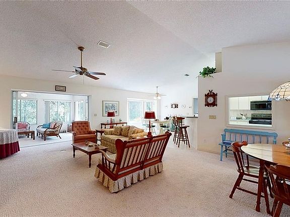 2nd image of 633 N Pompeo Ave