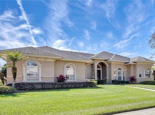 675 Whisper Woods Dr, Lakeland, FL 33813