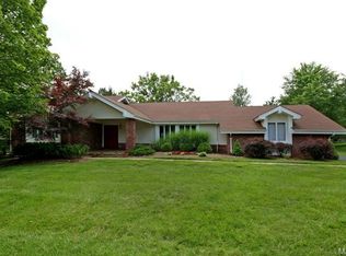 15268 Denwoods Dr, Chesterfield, MO 63017