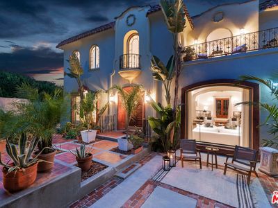 6538 Cahuenga Ter, Los Angeles, CA, 90068