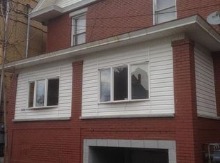 1404 Lee St E, Charleston, WV 25301