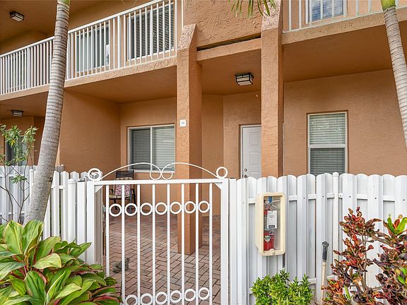 4th image of 7715 Yardley Drive #113