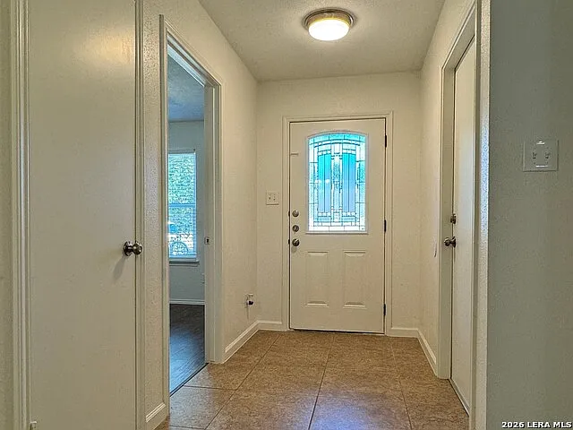 2 bed, 2.0 bath, 1037 sqft, $1,600 — Photo 3