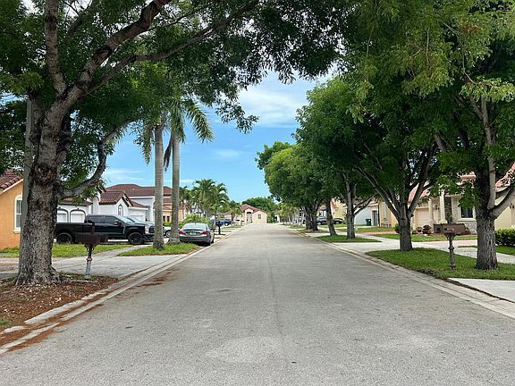 4th image of 16485 SW 84th Ln
