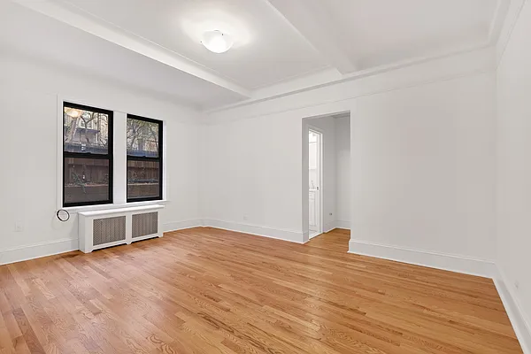 Rented by Cooper & Cooper Real Estate | media 19