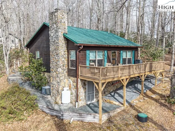 196 Beau Drive, West Jefferson, NC 29894