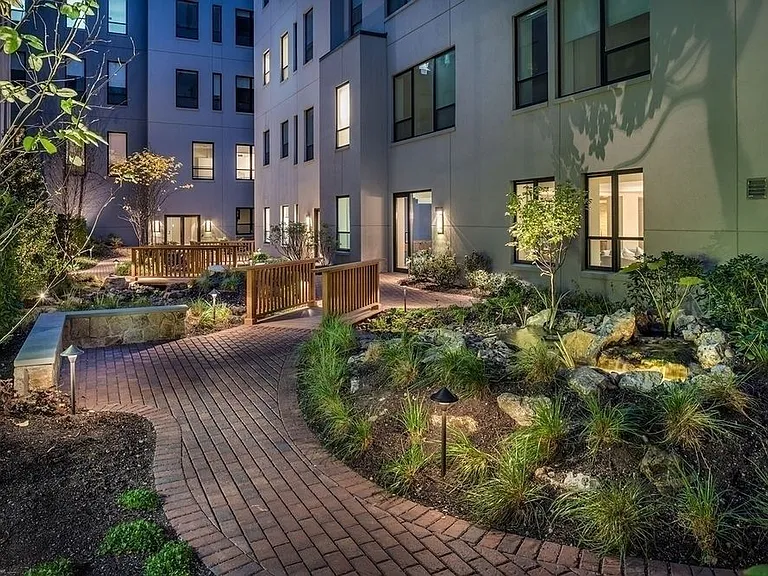 416 W 52nd St #Townhouse 202 — Photo 15