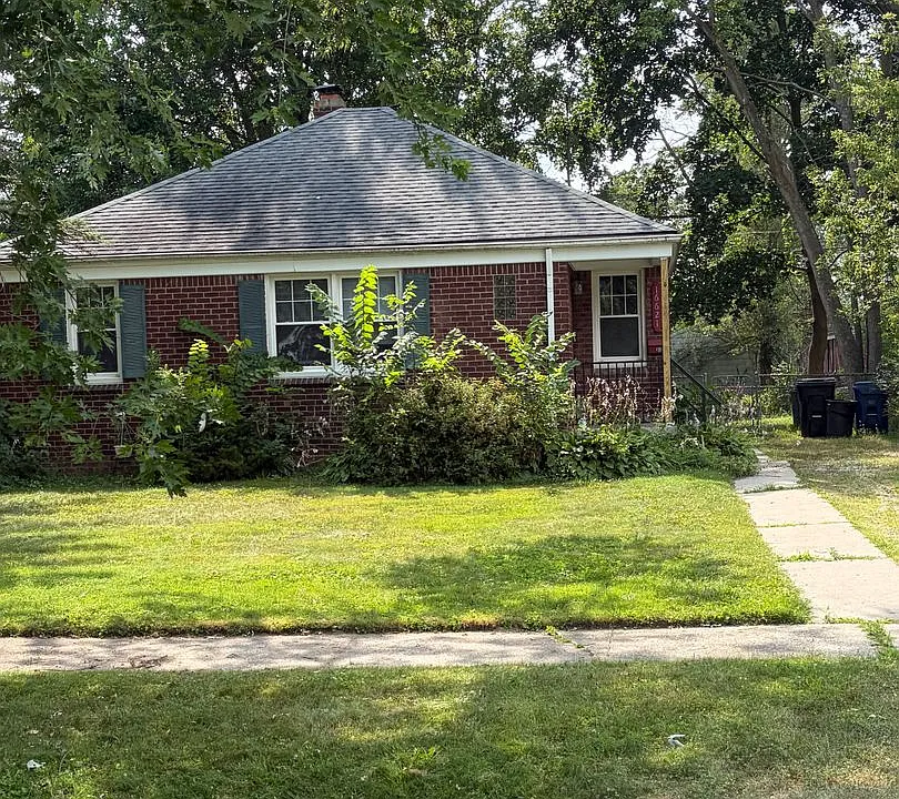 16621 Brady