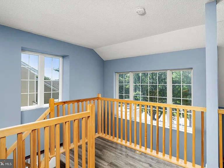 3604 Saxony Dr — Photo 24