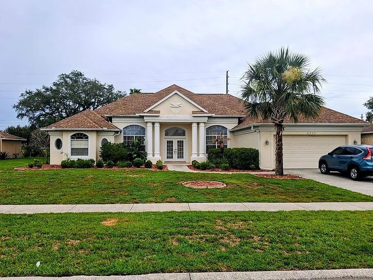 3392 Saint Ives Blvd — Photo 1