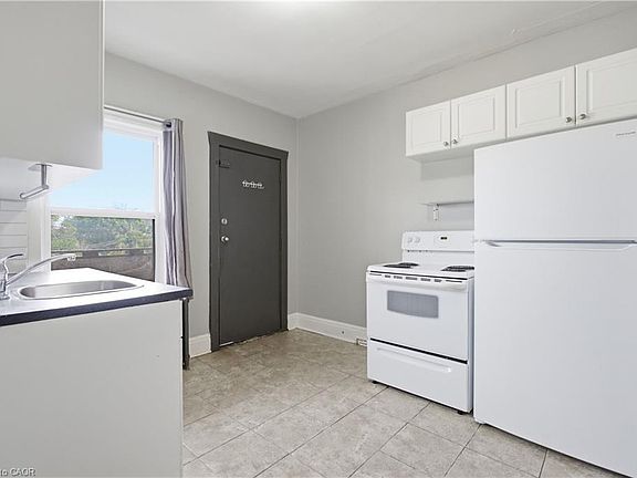 3rd image of 1547 Barton St E #1539
