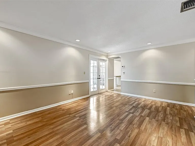2833 Orange Tree Cir N #C — Photo 14