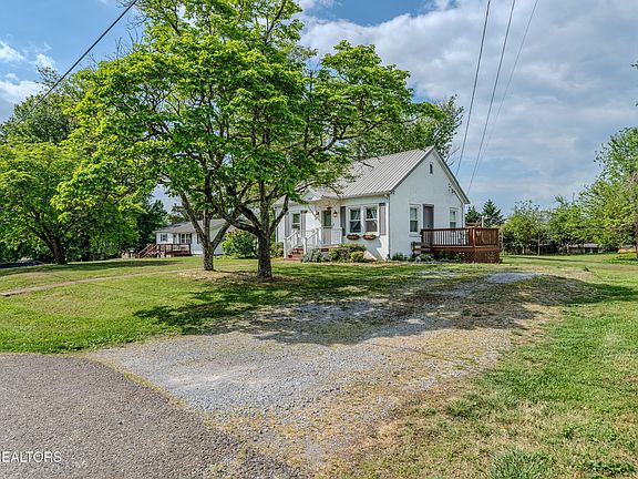 3rd image of 7909 Harmon Rd