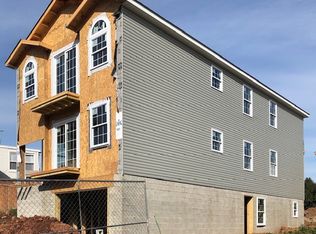 43 W 49th St #45, Bayonne, NJ 07002