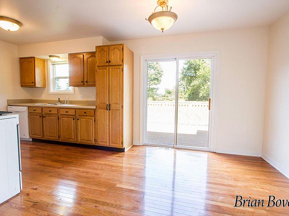 3rd image of 7042 Adaridge Dr SE