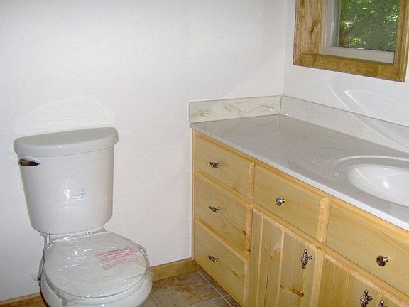 5th image of 383 Woodland Hills Dr