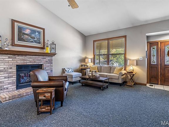3rd image of 6055 Bayou Bend Ct