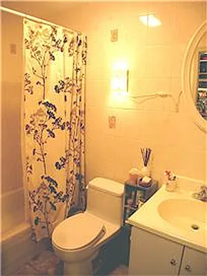 Sold by R New York | media 4