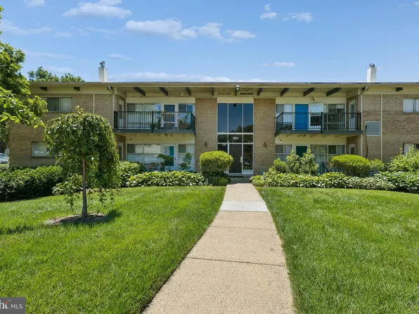 4901 Americana Dr APT 204, Annandale, VA 22003