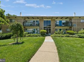 4901 Americana Dr, Annandale, VA